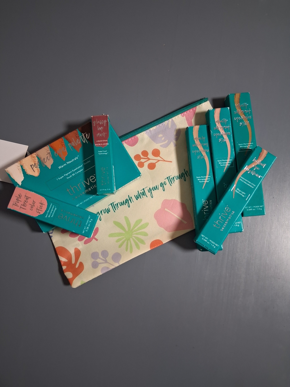 Thrive Causemetics Teal Lot